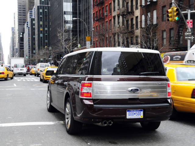 Ford Flex фото