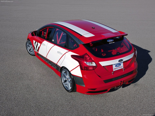 Ford Focus Race Car фото