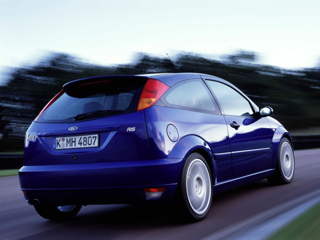 Ford Focus RS фото