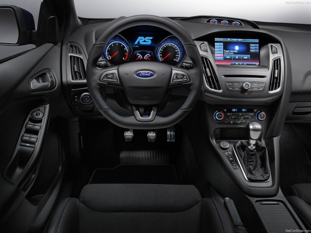 Ford Focus RS фото
