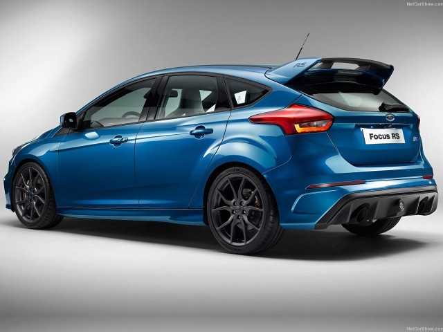 Ford Focus RS фото