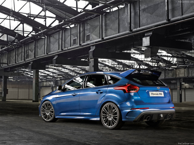 Ford Focus RS фото