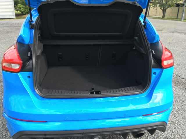 Ford Focus RS фото