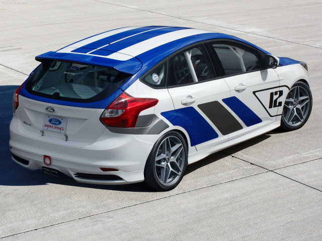 Ford Focus ST-R фото