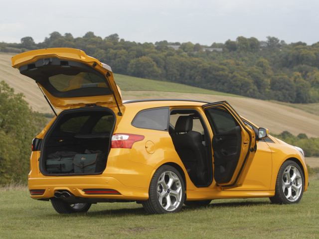 Ford Focus ST фото