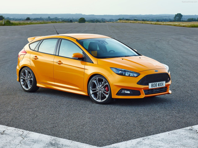 Ford Focus ST фото