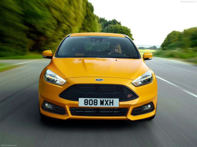 Ford Focus ST фото