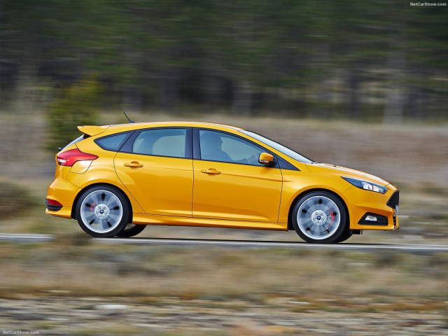 Ford Focus ST фото