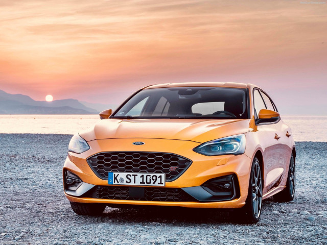 Ford Focus ST фото