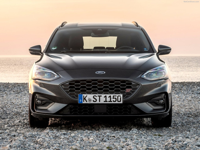 Ford Focus ST фото