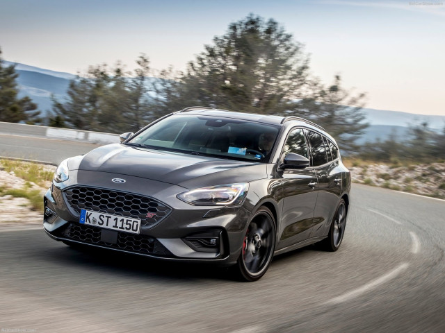 Ford Focus ST фото