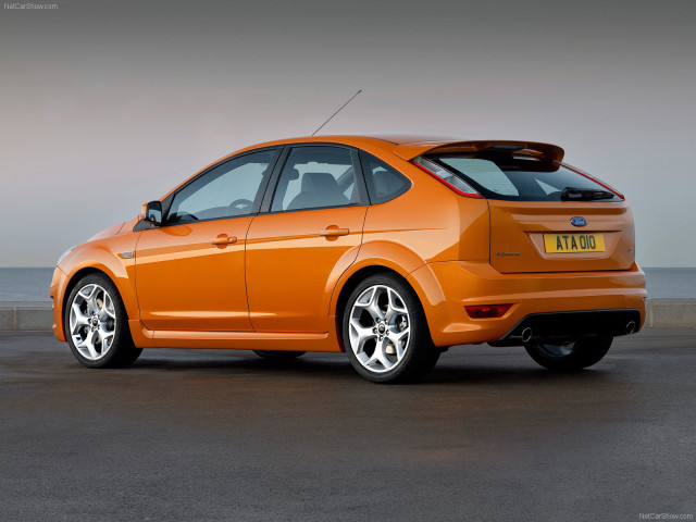 Ford Focus ST фото