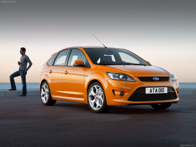 Ford Focus ST фото