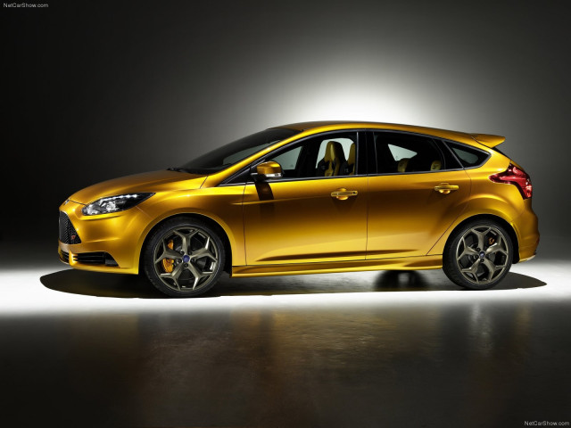 Ford Focus ST фото