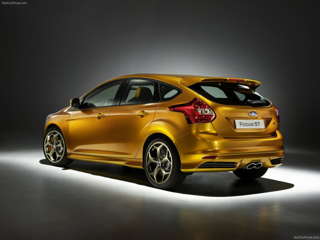 Ford Focus ST фото
