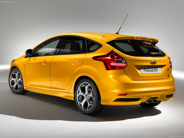 Ford Focus ST фото