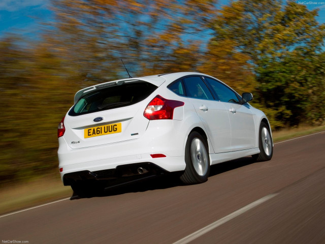 Ford Focus Zetec S фото