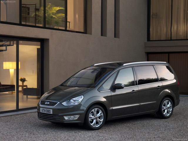 Ford Galaxy фото