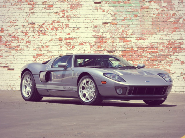 Ford GT фото