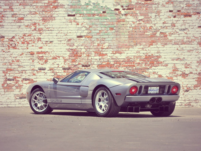 Ford GT фото