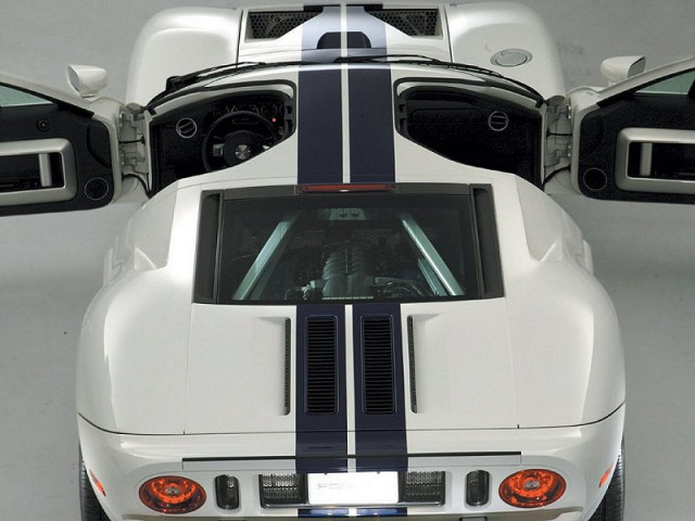 Ford GT фото