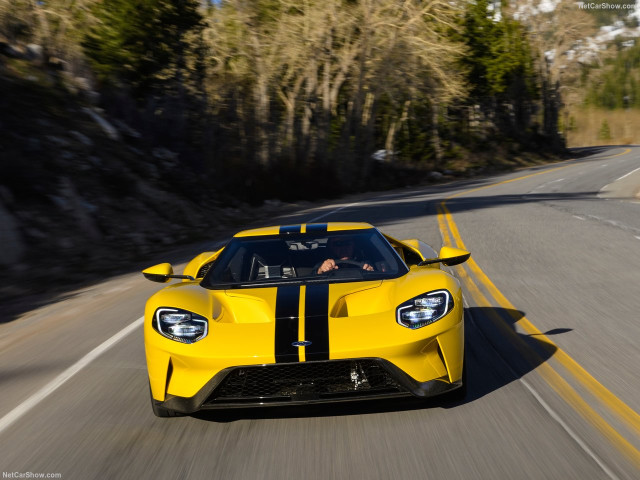 Ford GT фото