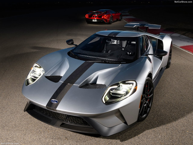 Ford GT фото