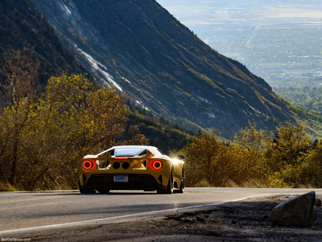 Ford GT фото