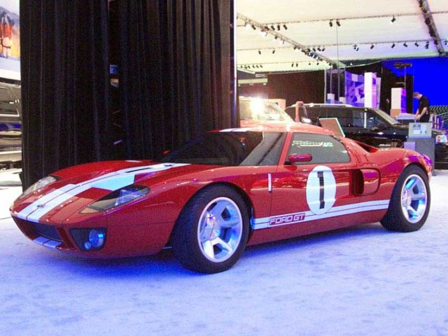 Ford GT фото