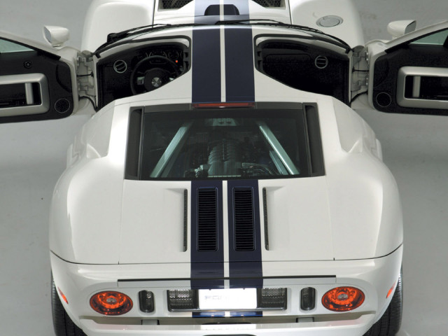 Ford GT40 фото