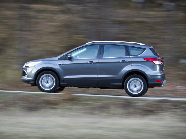 Ford Kuga фото