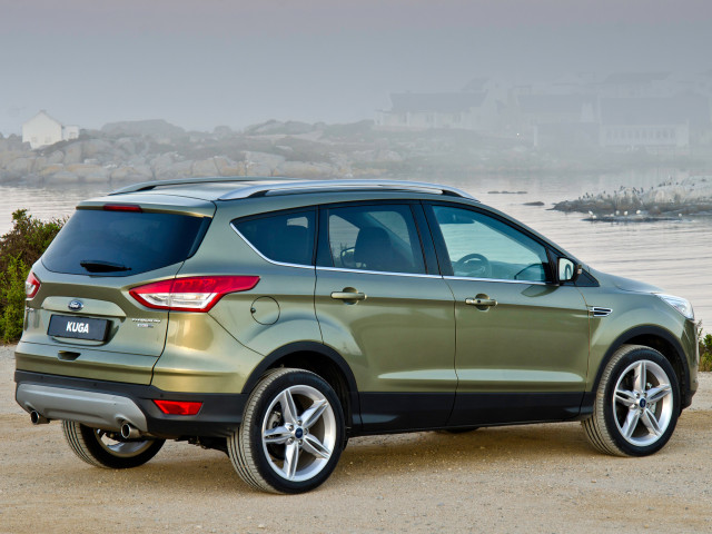 Ford Kuga фото