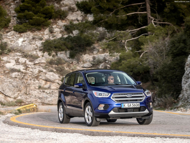 Ford Kuga фото