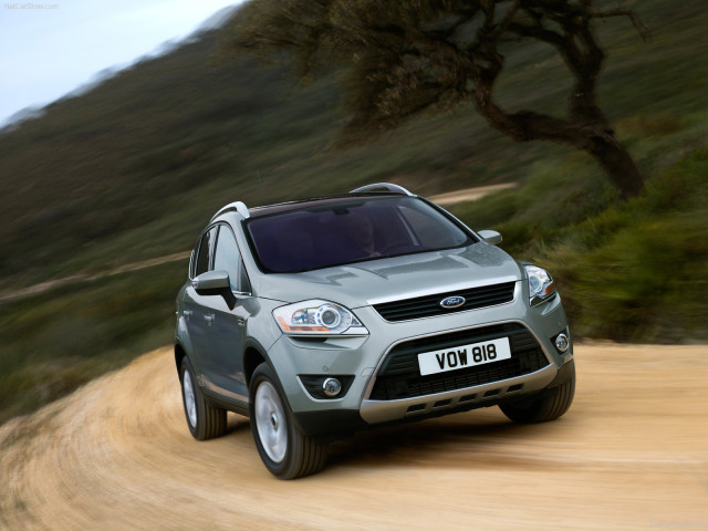 Ford Kuga фото