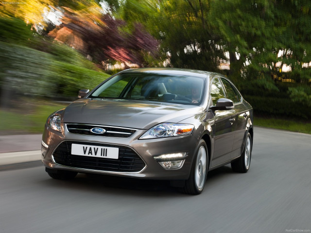 Ford Mondeo Hatchback фото