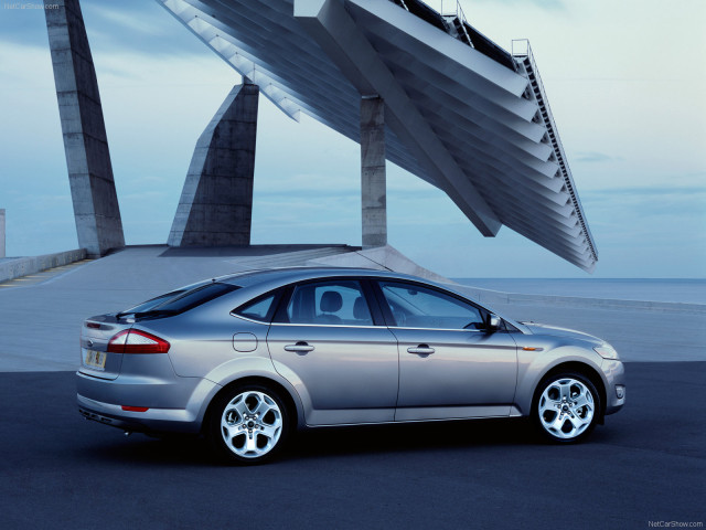 Ford Mondeo фото