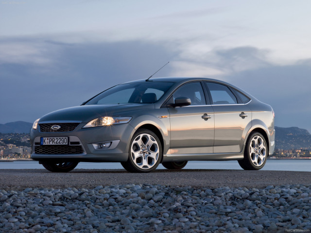 Ford Mondeo фото