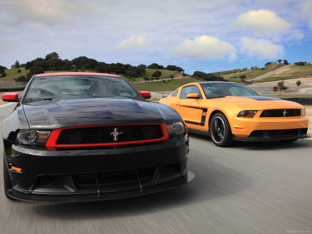 Ford Mustang Boss 302 фото