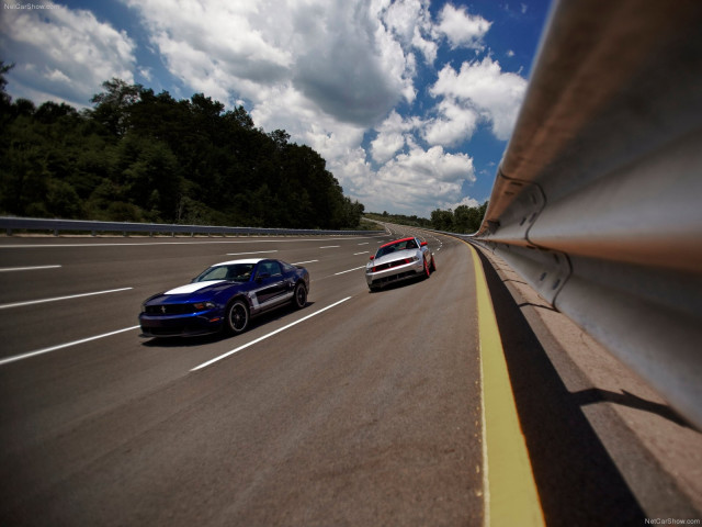 Ford Mustang Boss 302 фото