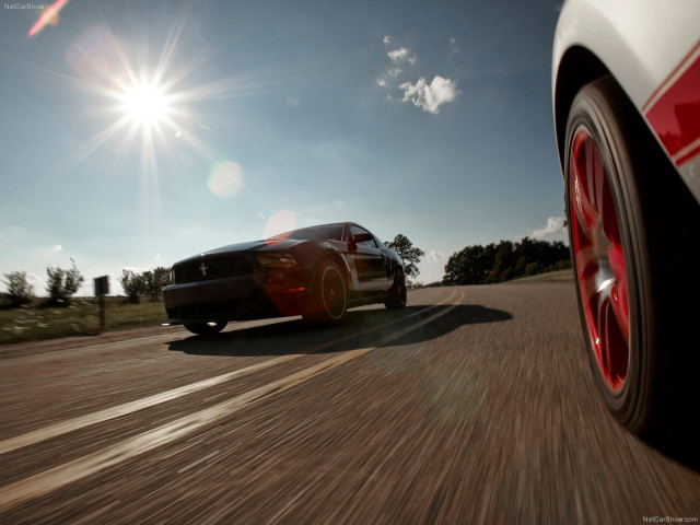 Ford Mustang Boss 302 фото