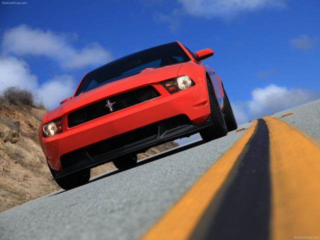 Ford Mustang Boss 302 фото