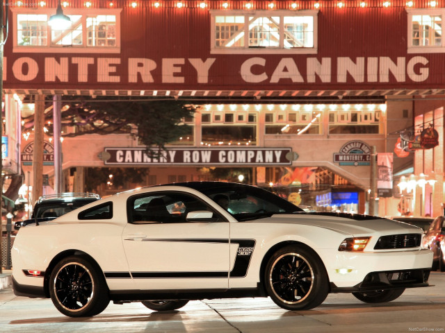 Ford Mustang Boss 302 фото