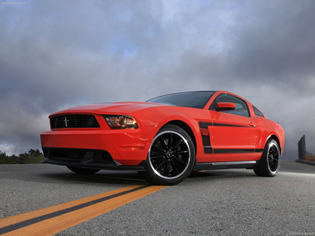 Ford Mustang Boss 302 фото