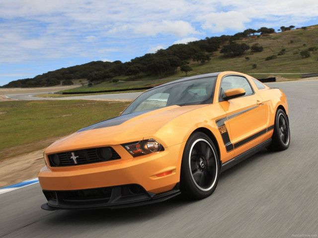 Ford Mustang Boss 302 фото