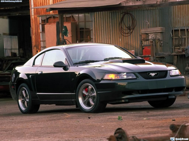 Ford Mustang Bullitt фото