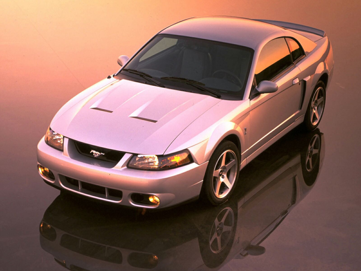 Ford Mustang Cobra фото 10615