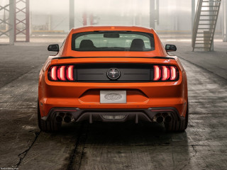 Ford Mustang EcoBoost фото