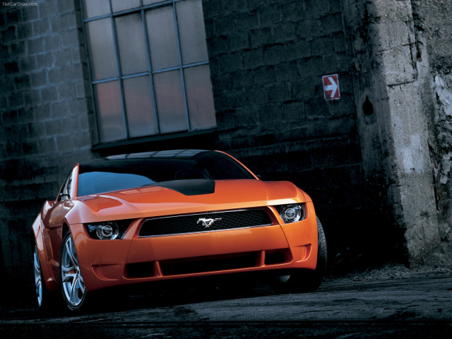 Ford Mustang Giugiaro фото