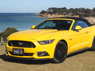 Ford Mustang GT Convertible фото