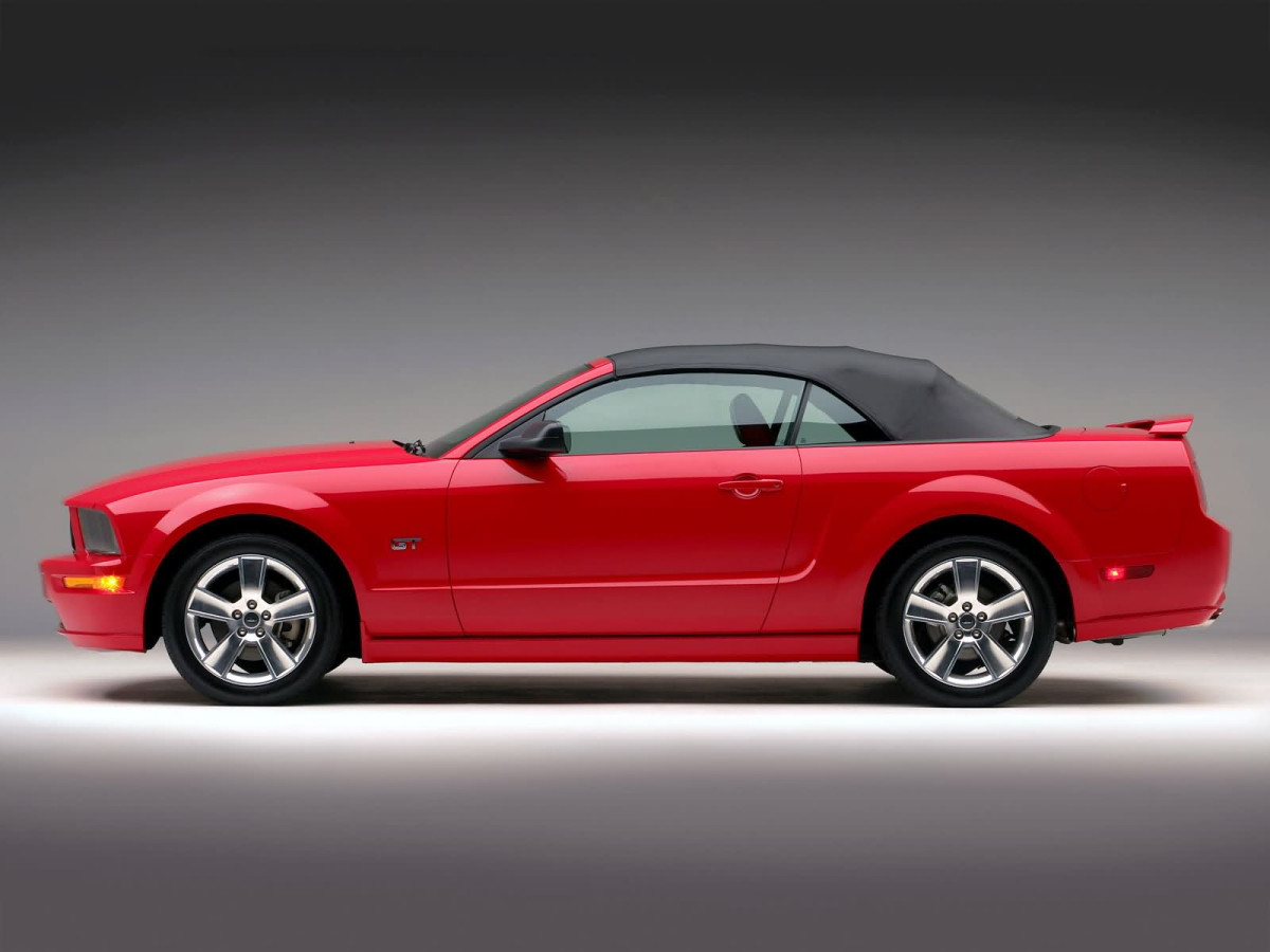 Ford Mustang GT фото 18302